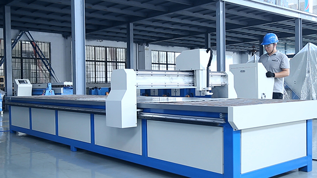 ماكينة القطع بالبلازما CNC